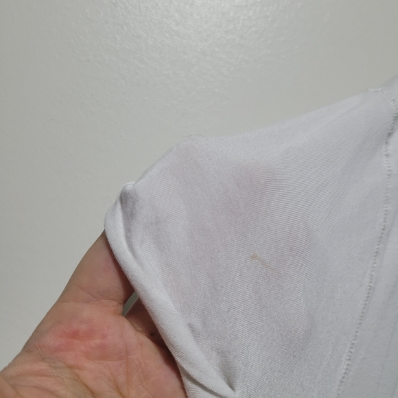 AEO Soft & Sexy Floral Embroidered V-Neck Shortsleeve Shirt - Picture 5 of 7